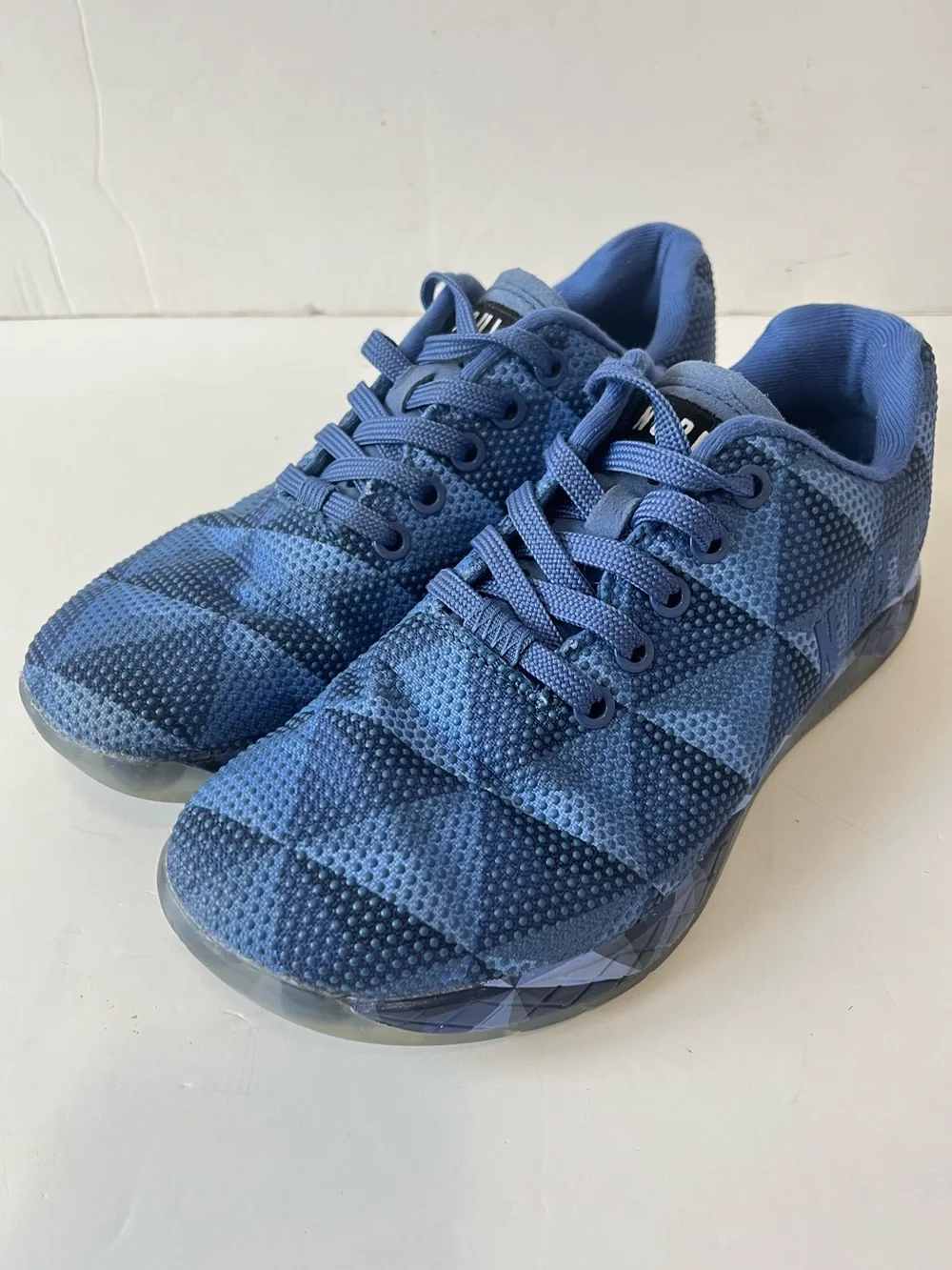 NOBULL Navy blue geometric athletic trainer Sneakers size men5.5/women7